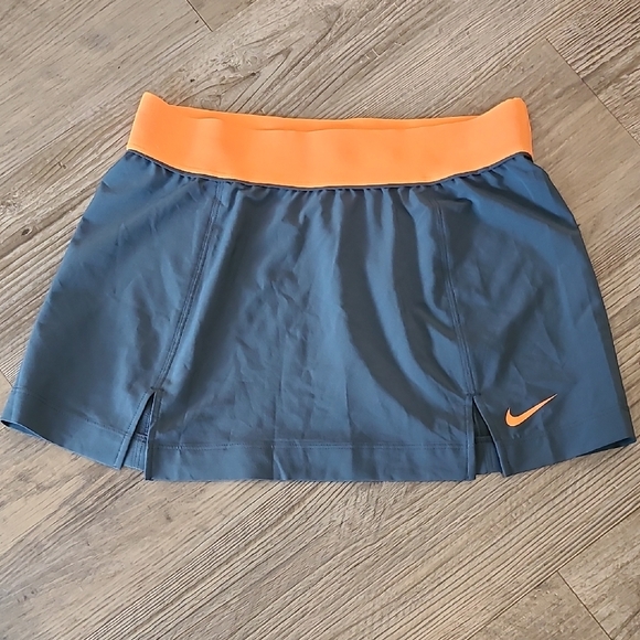 Nike Dresses & Skirts - Nike DriFit Blue and Orange Tennis Skirt Size Small